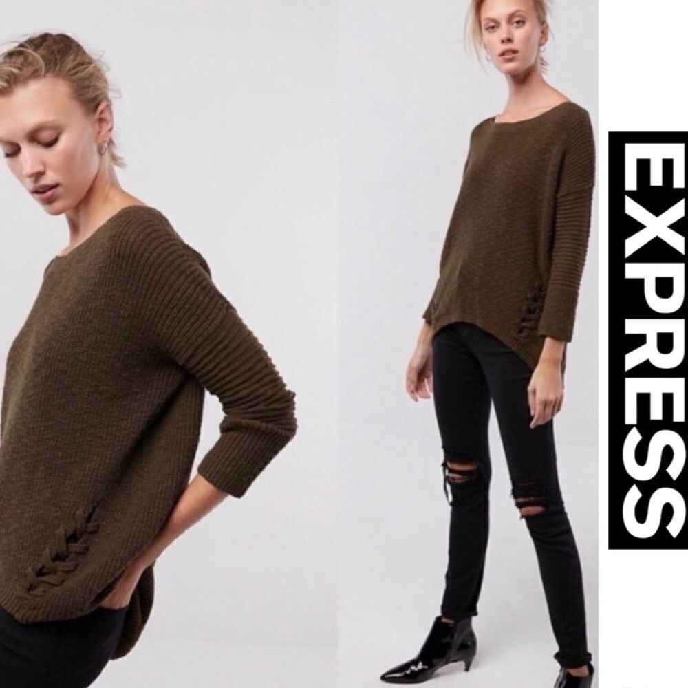 ✨ HP✨Express Side Lace-Up Tunic Sweater✨
